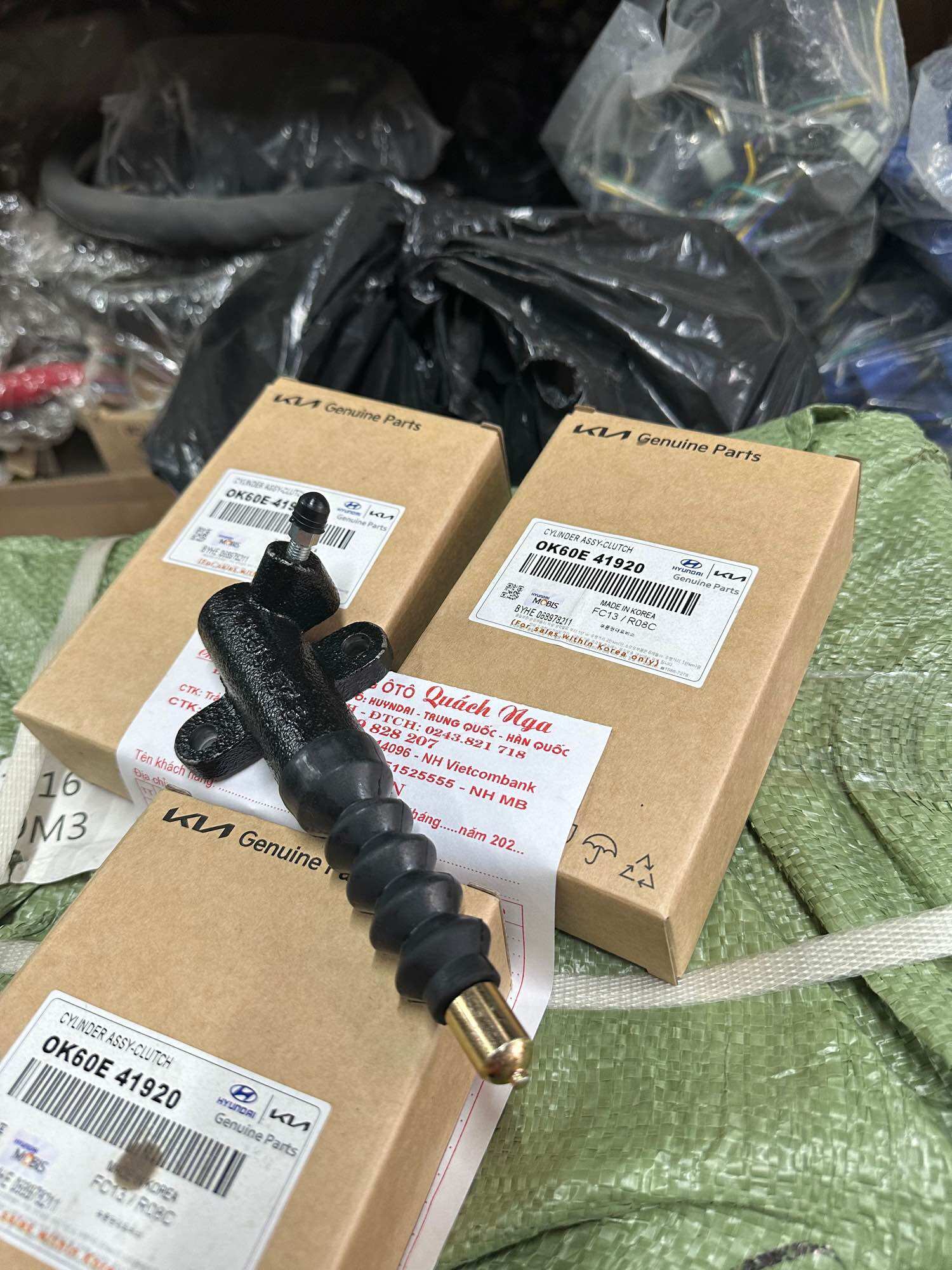 Tổng côn dưới xe ototải - kia-k125/k140/k27000/k3000/k165/k190