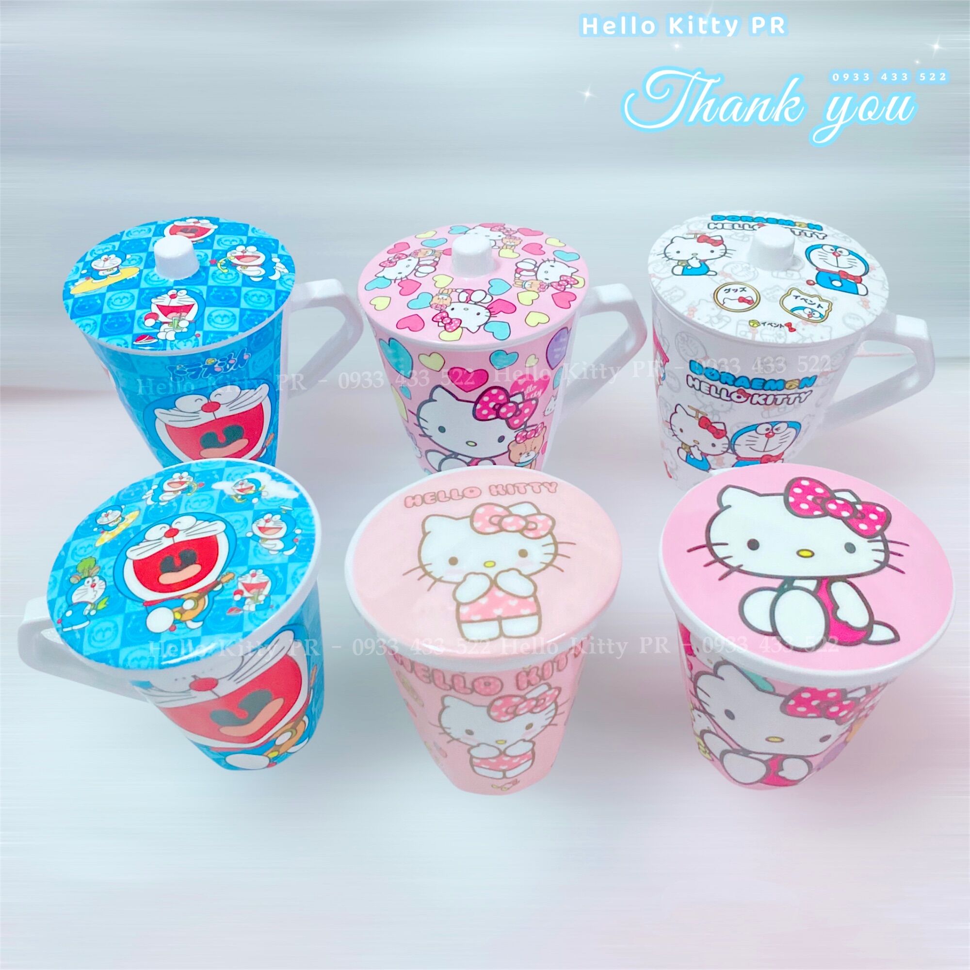 Ly cốc quai có nắp Hello Kitty - Doremon Doraemon