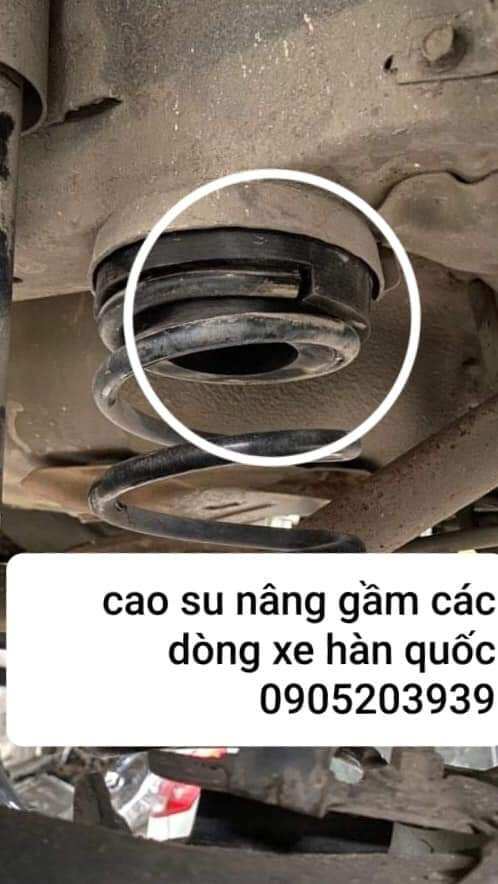 CAO SU NÂNG GẦM XE KIA SOLUTO ( bộ 2 cục cao su tiện )