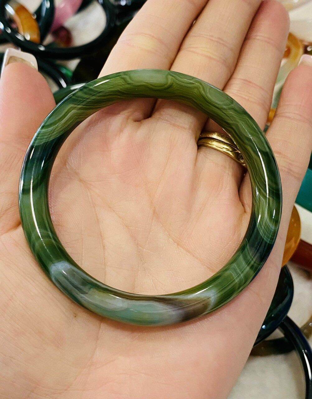Vòng tay đâ mắt mèo chế tác từ đá thiên nhiên