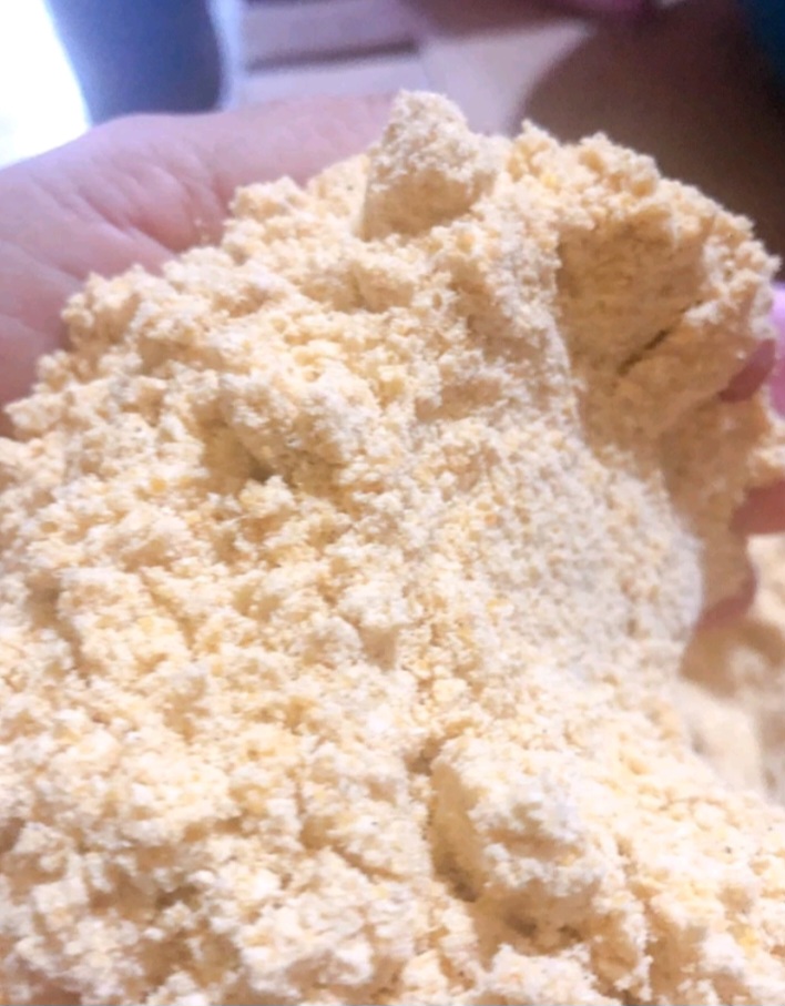 5 Kg Bột cám ngô, thức ăn chim, gà, mồi câu cá.