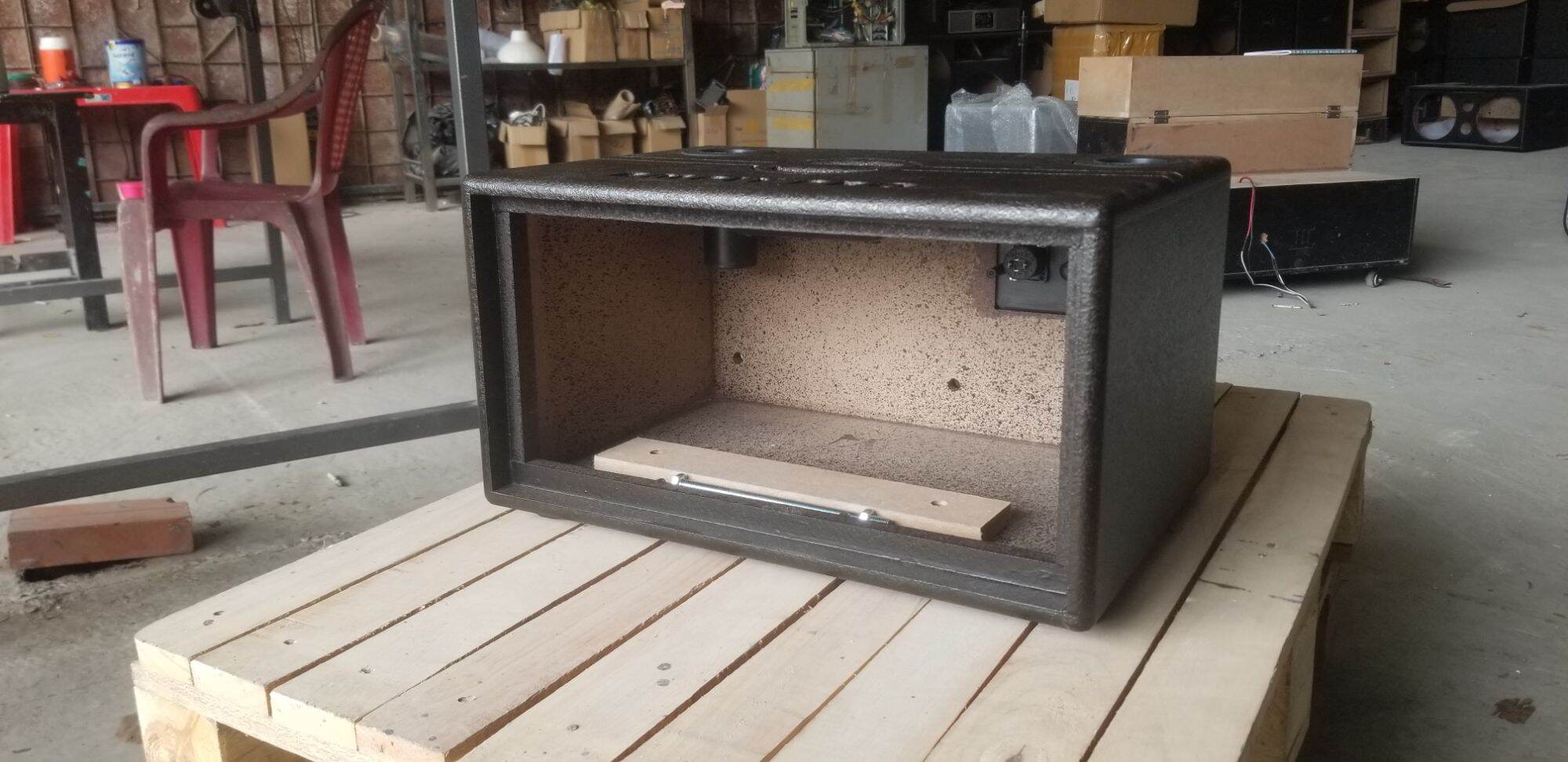 Vỏ thùng gắn mạch 19x38