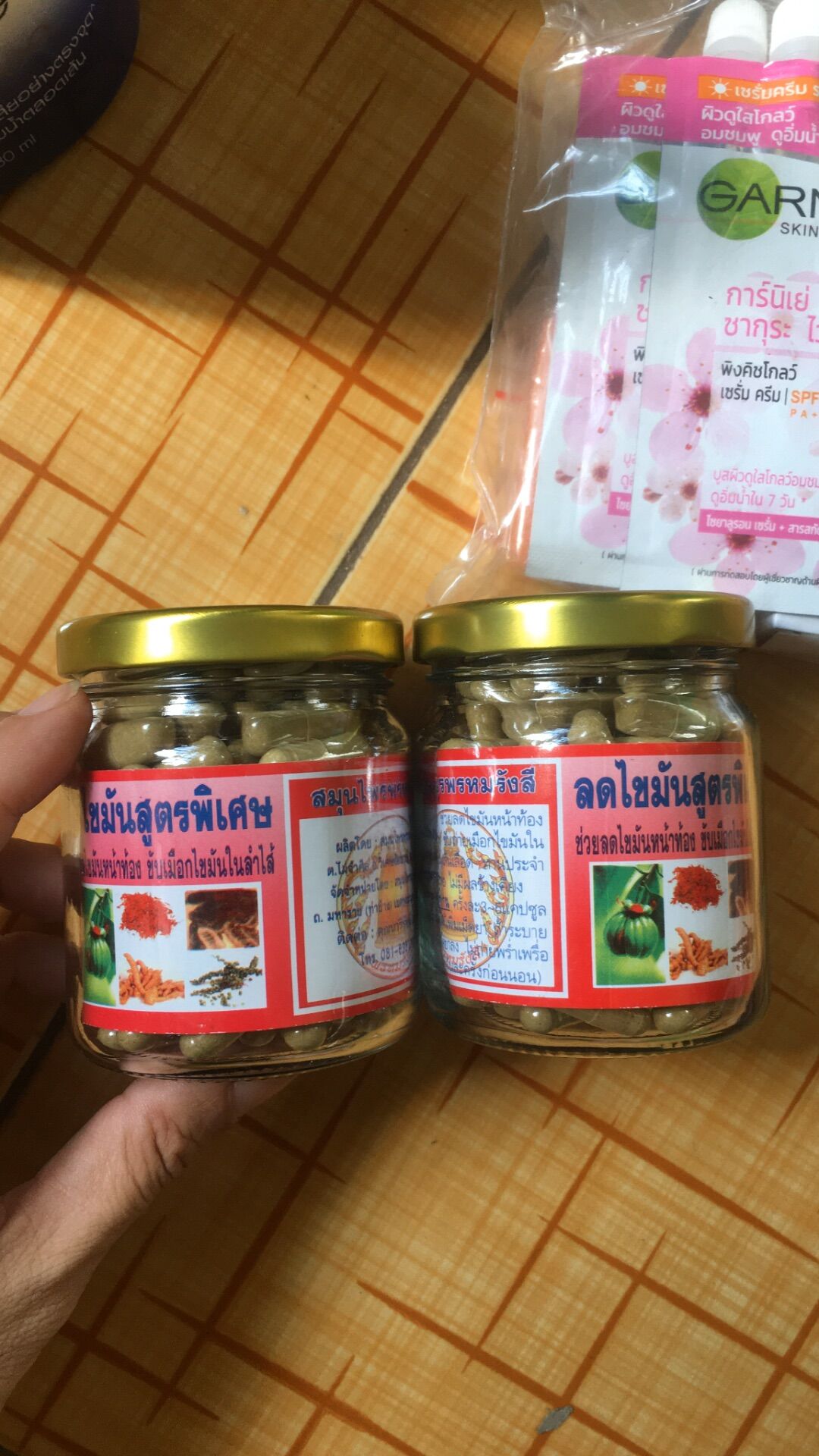 Giảm cân đông y Thái Lan lọ 150 viên hũ sành