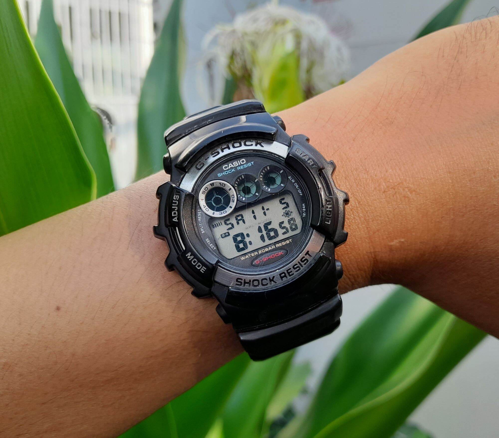 Casio Gshock G-2700