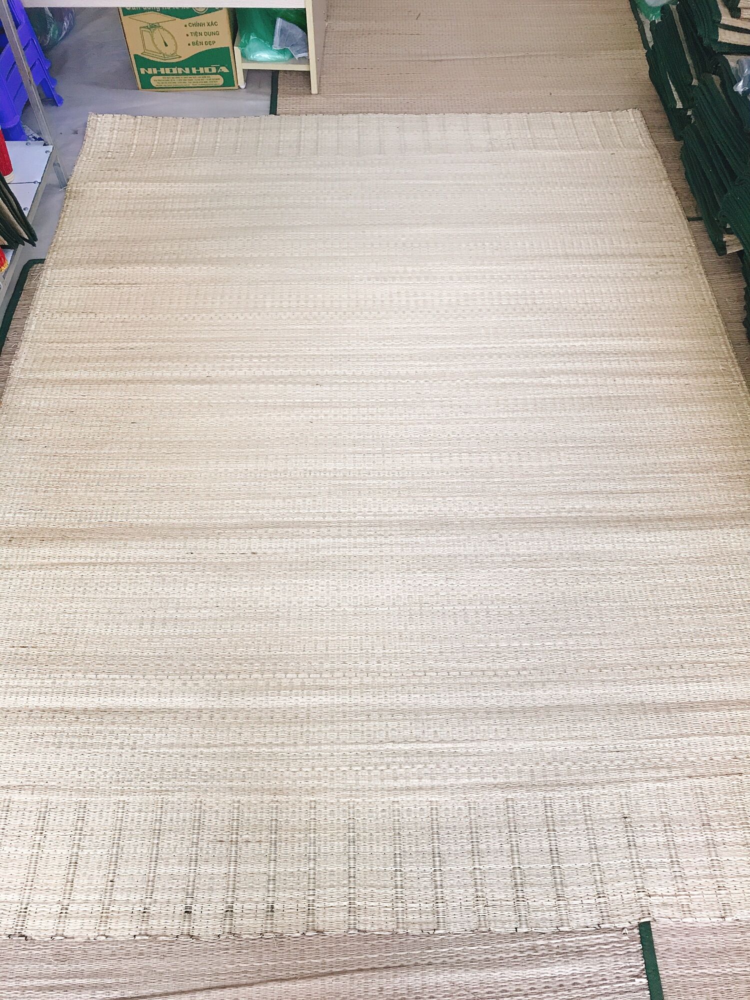 Chiếu cói trắng 1m8x2m cao cấp