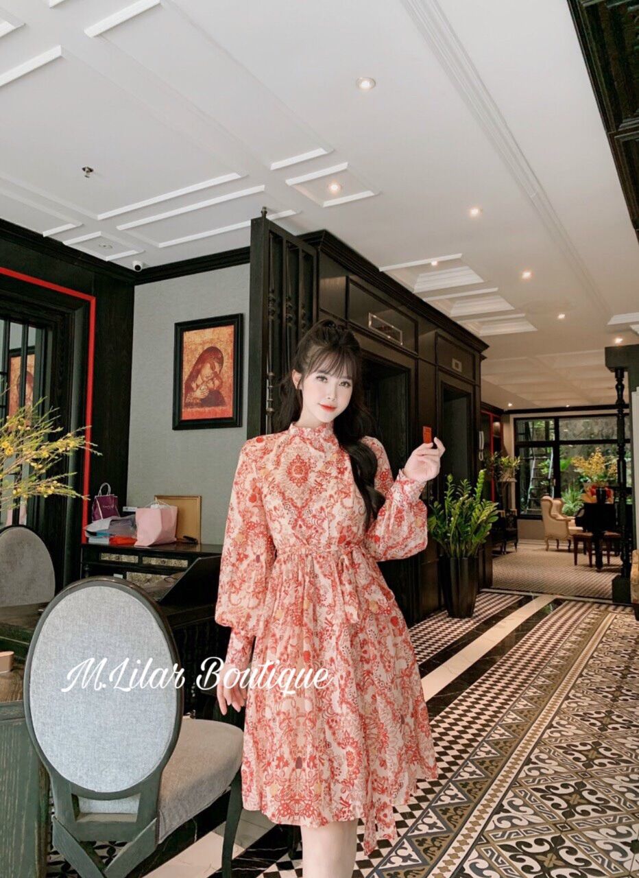 Váy họa tiết thắt eo