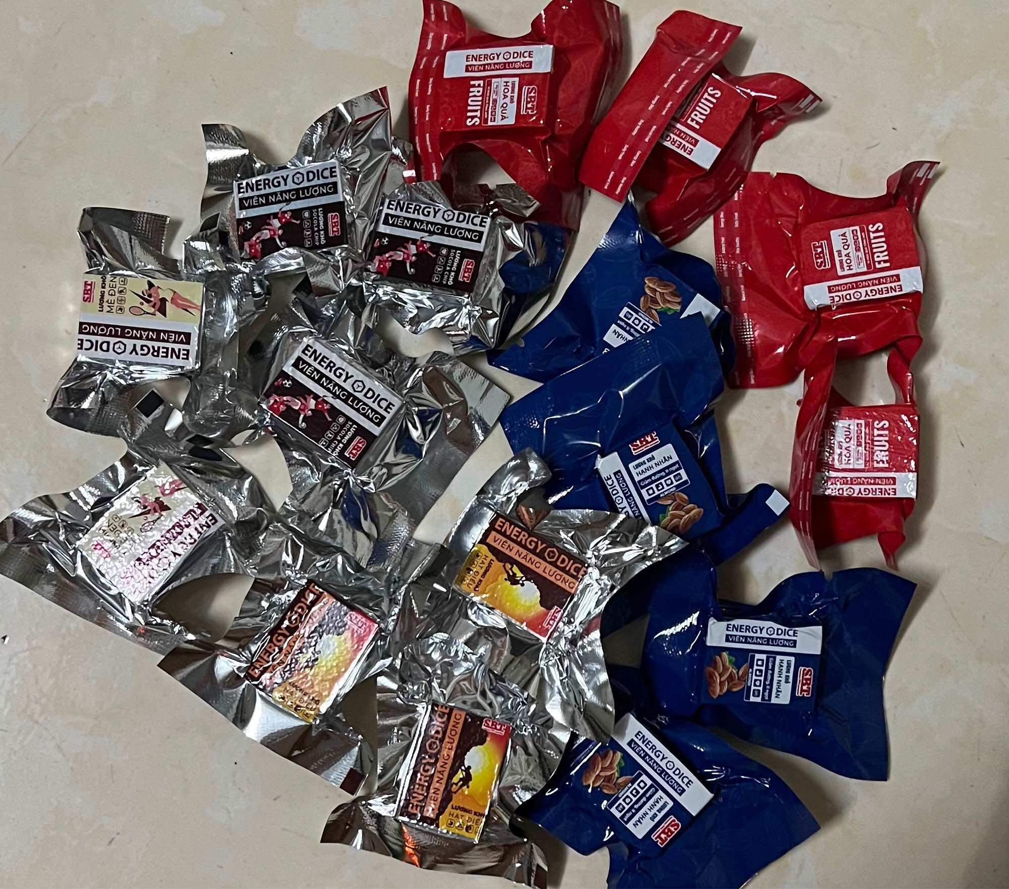 Combo Lương khô SBT Mix 5 vị : Hoa quả Tổng hợp Hạnh Nhân Mè Đen Socola Hạt Điều - Gói 285gr