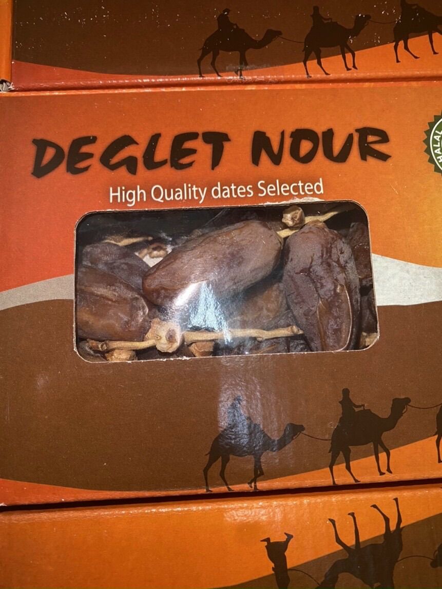 Chà là nguyên cành