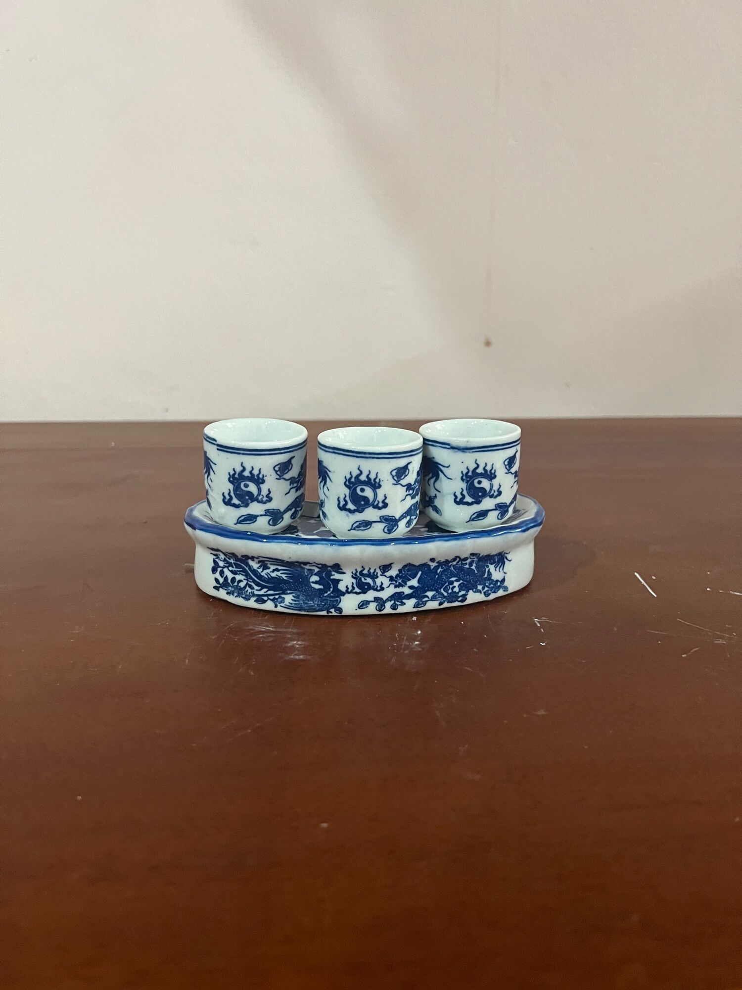 Kỷ thờ men lam: kỷ 3, kỷ 5