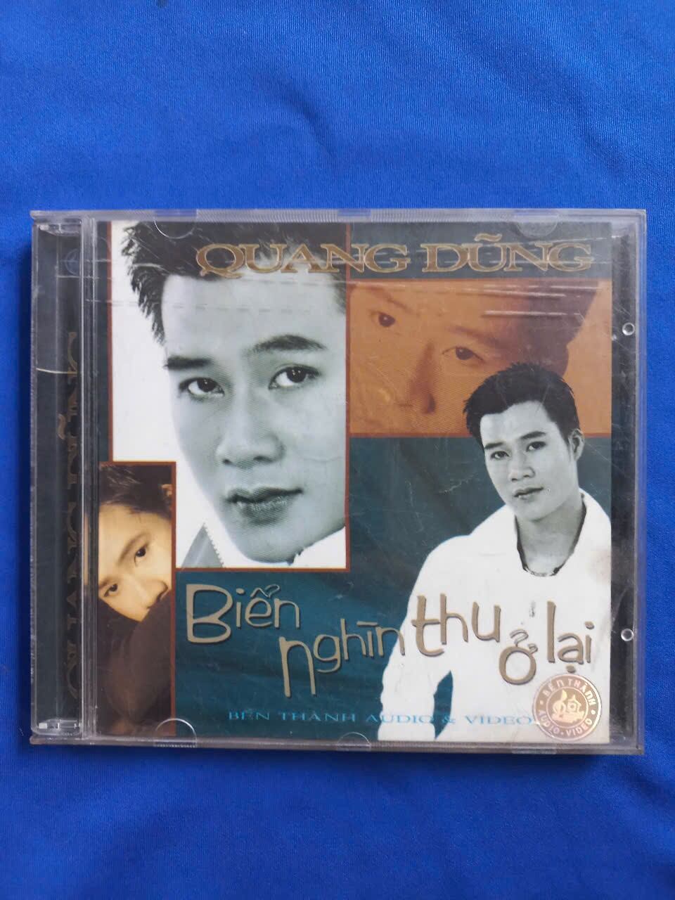 Đĩa CD gốc " Biển nghìn thu ở lại " của ca sĩ Quang Dũng