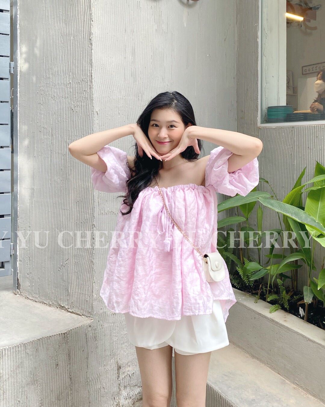 YU CHERRY | Áo trễ vai tay phồng thêu hoạ tiết đám mây mặc được 2 kiểu cột cổ yếm Pattern Flying Off