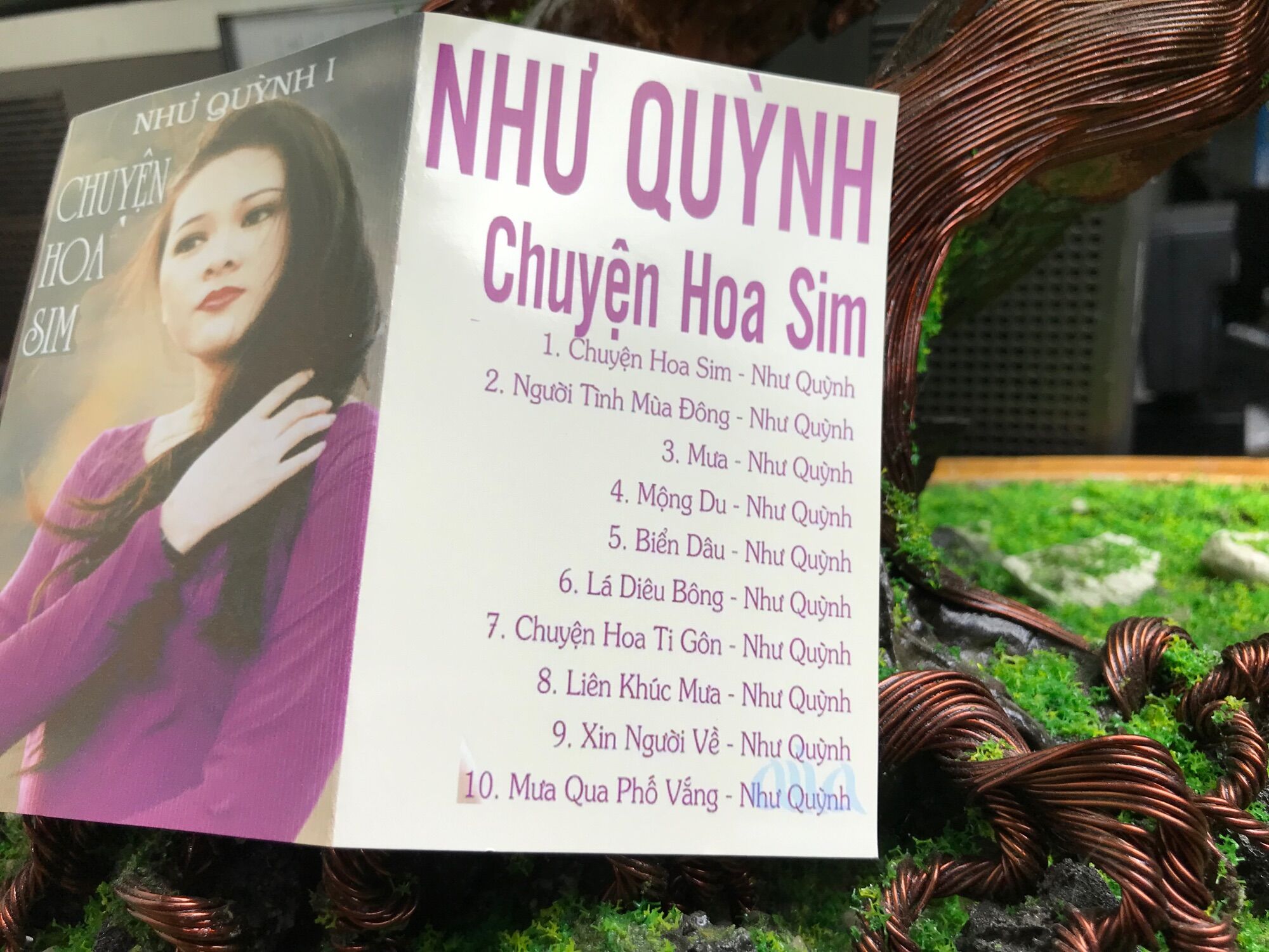 Băng casette Như Quỳnh Chuyện Hoa Sim