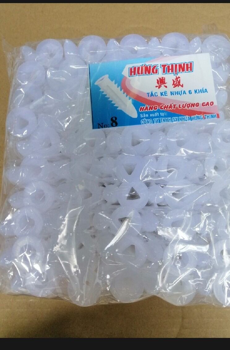100 con tắc kê nhựa