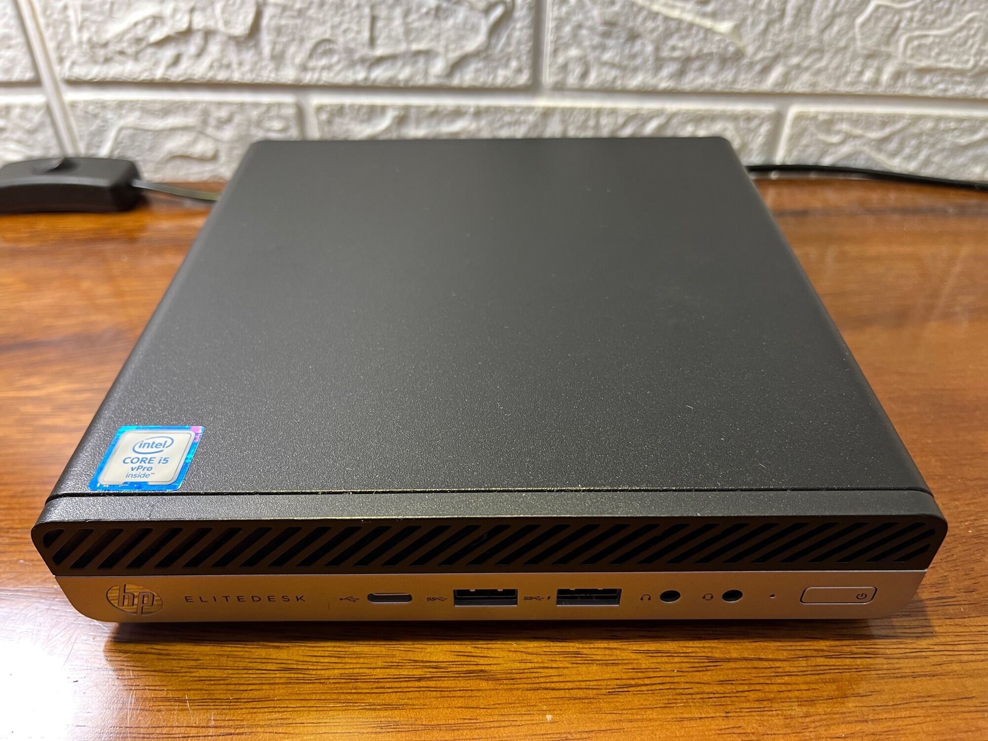 Máy tính để bàn mini HP Elitedesk 800 G3 core i5. Hàng ship Mỹ