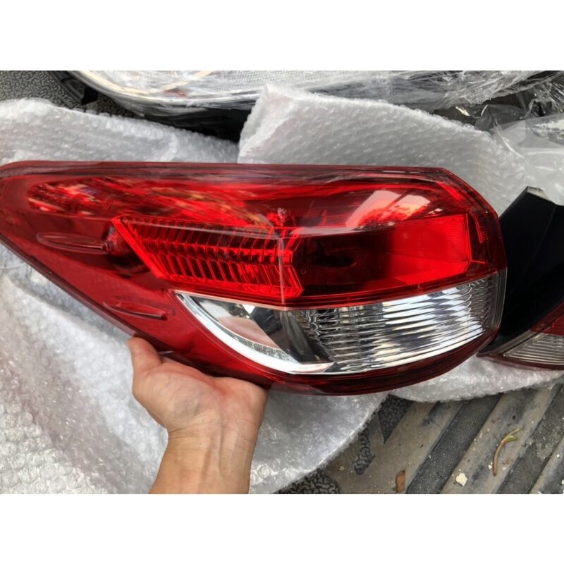 Đèn Hậu Vios 2019 không led
