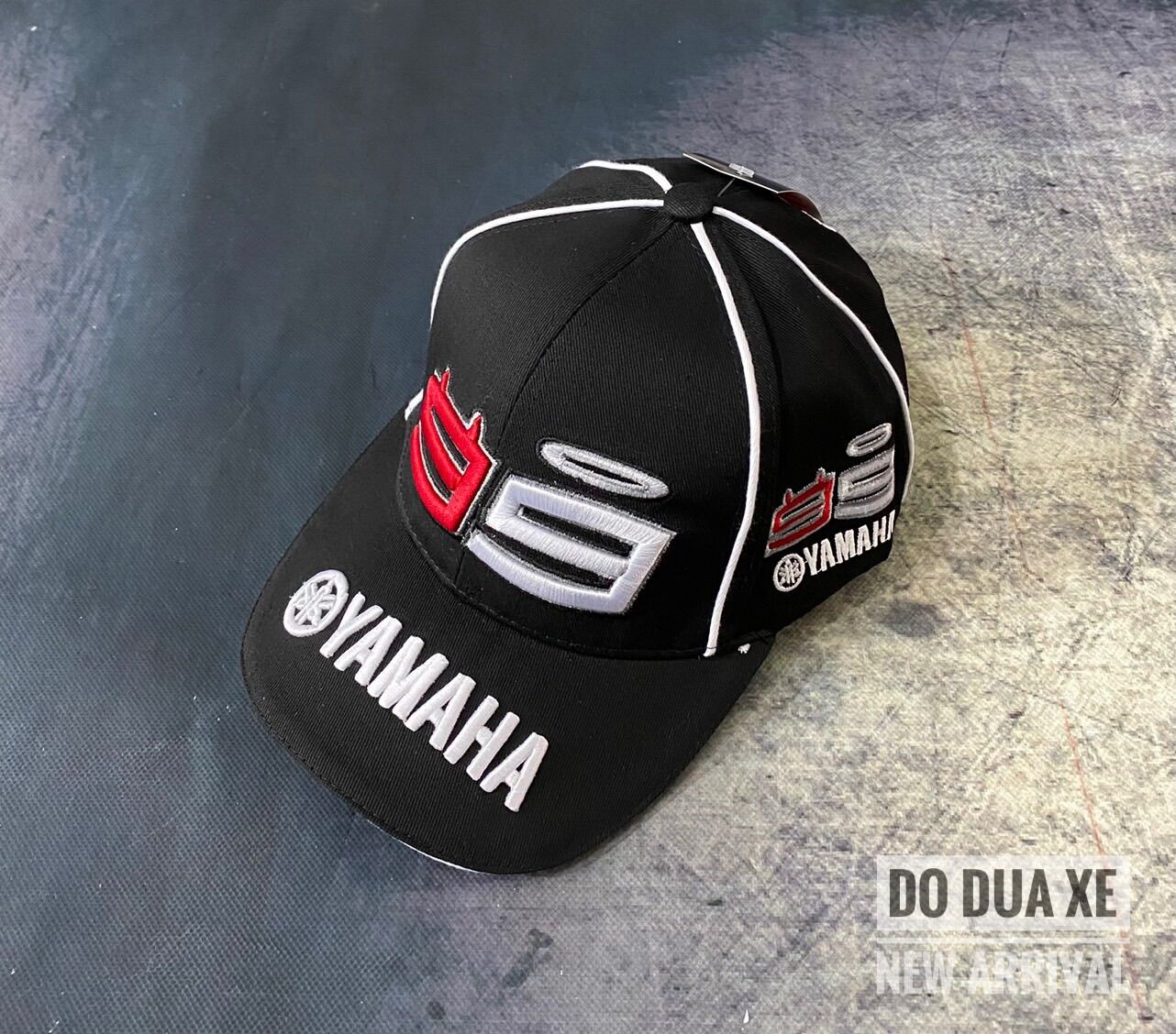 Nón (mũ) kết đua xe Yamaha 99