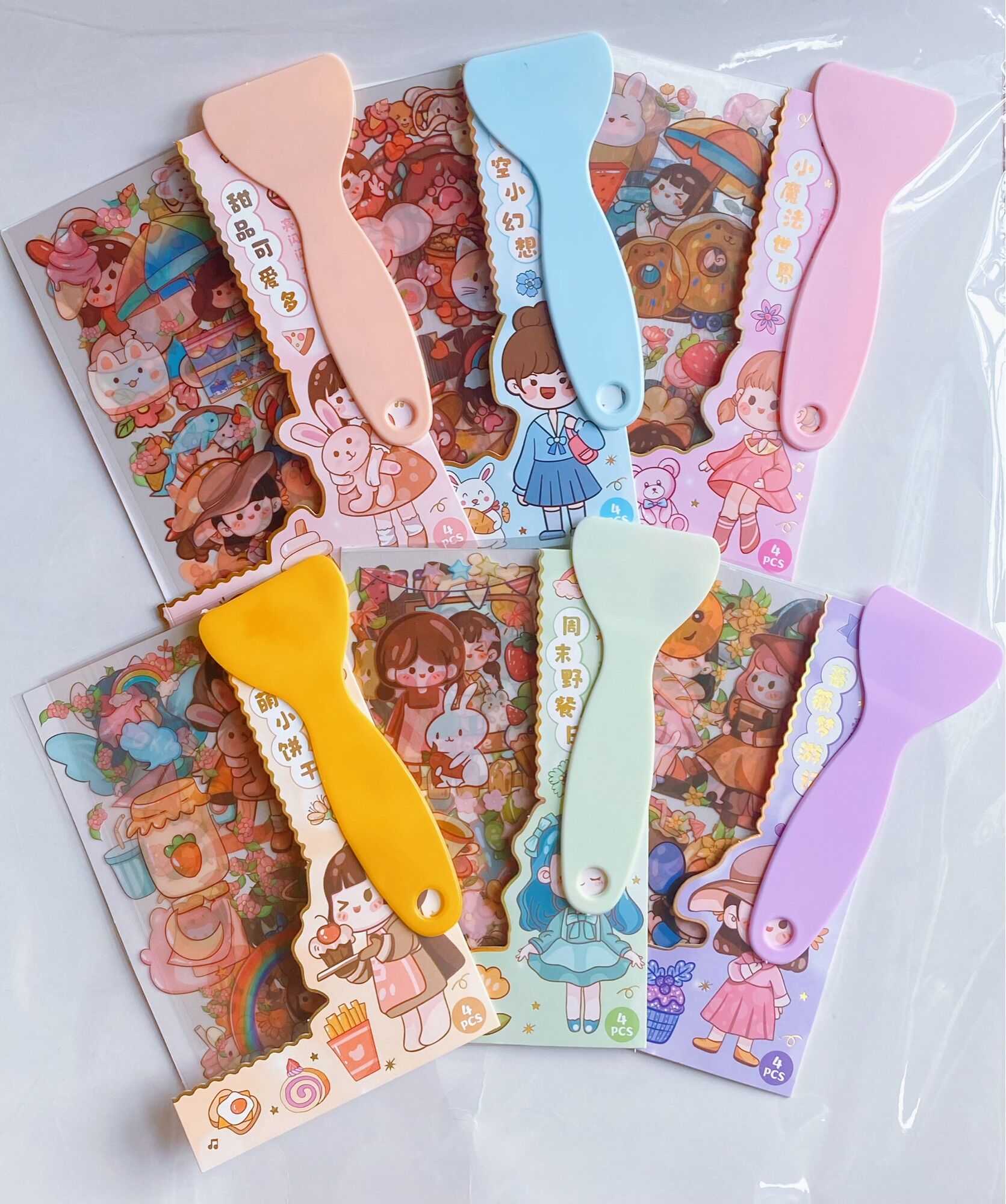 Set 4 tấm sticker to kèm cây cán phẳng