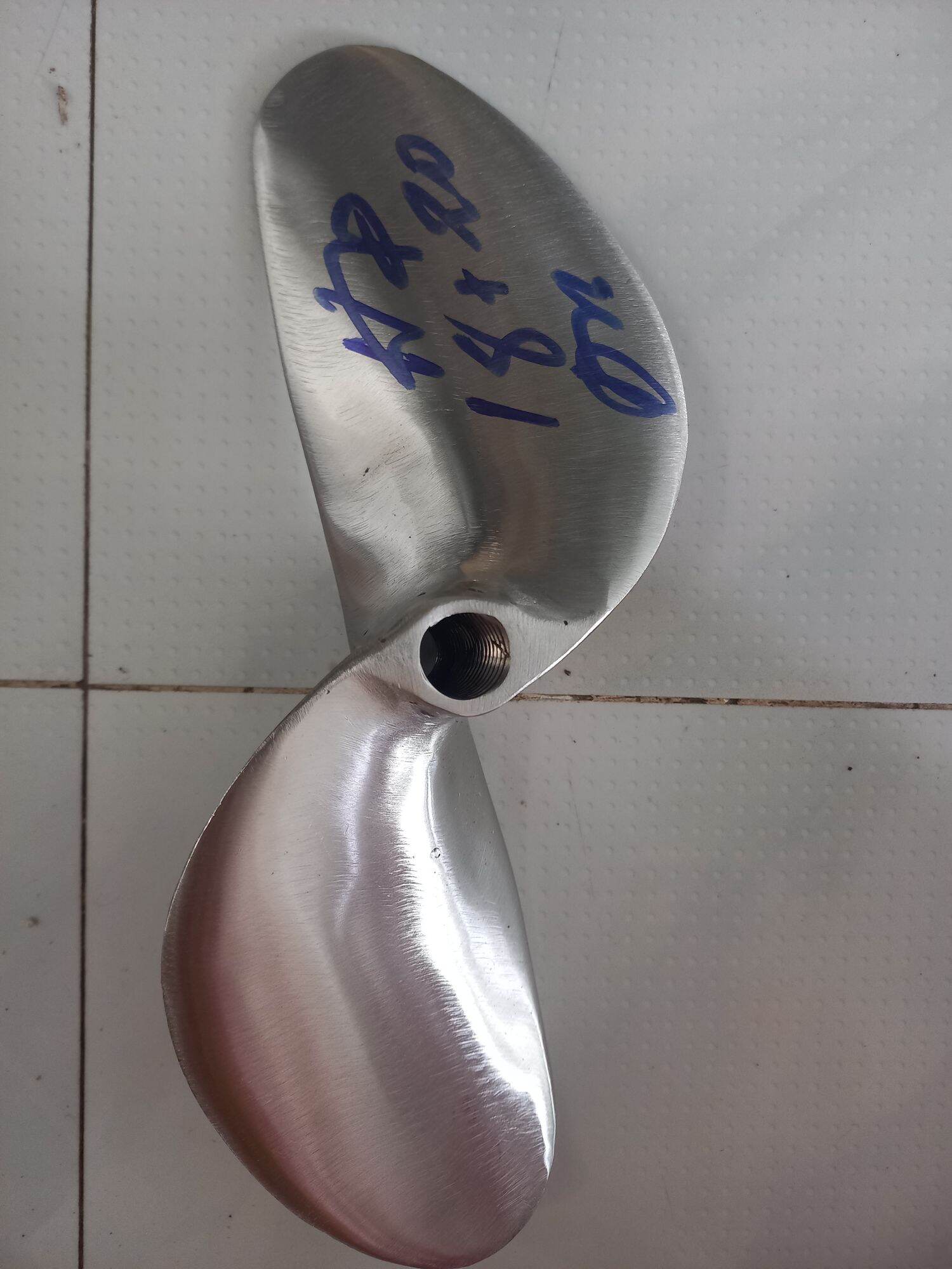chân vịt inox 18 hp (ngựa), cốt thẳng, gen 16mm cho máy xăng