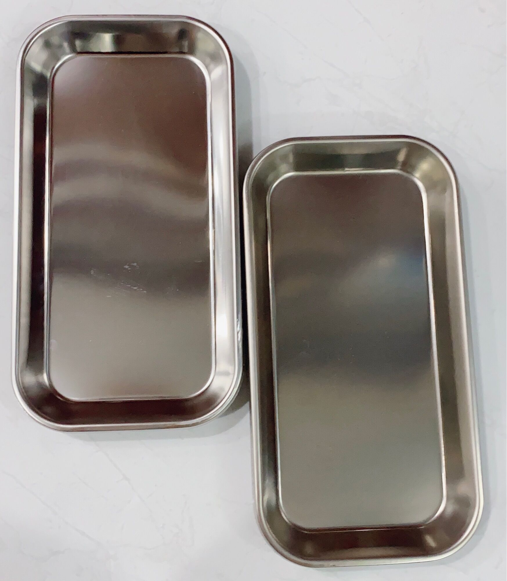 Khay inox cao cấp đựng gòn trong thẫm mỹ