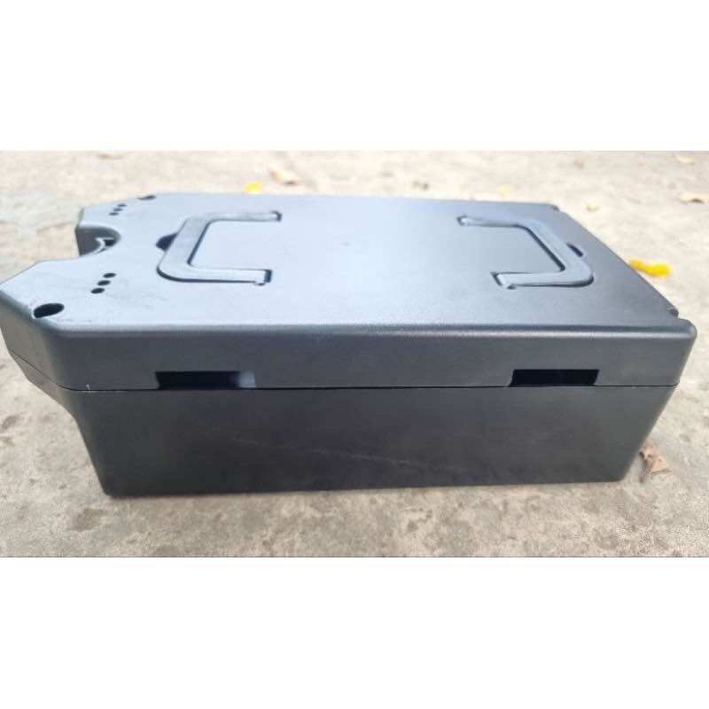 Hộp bình xe điện M133