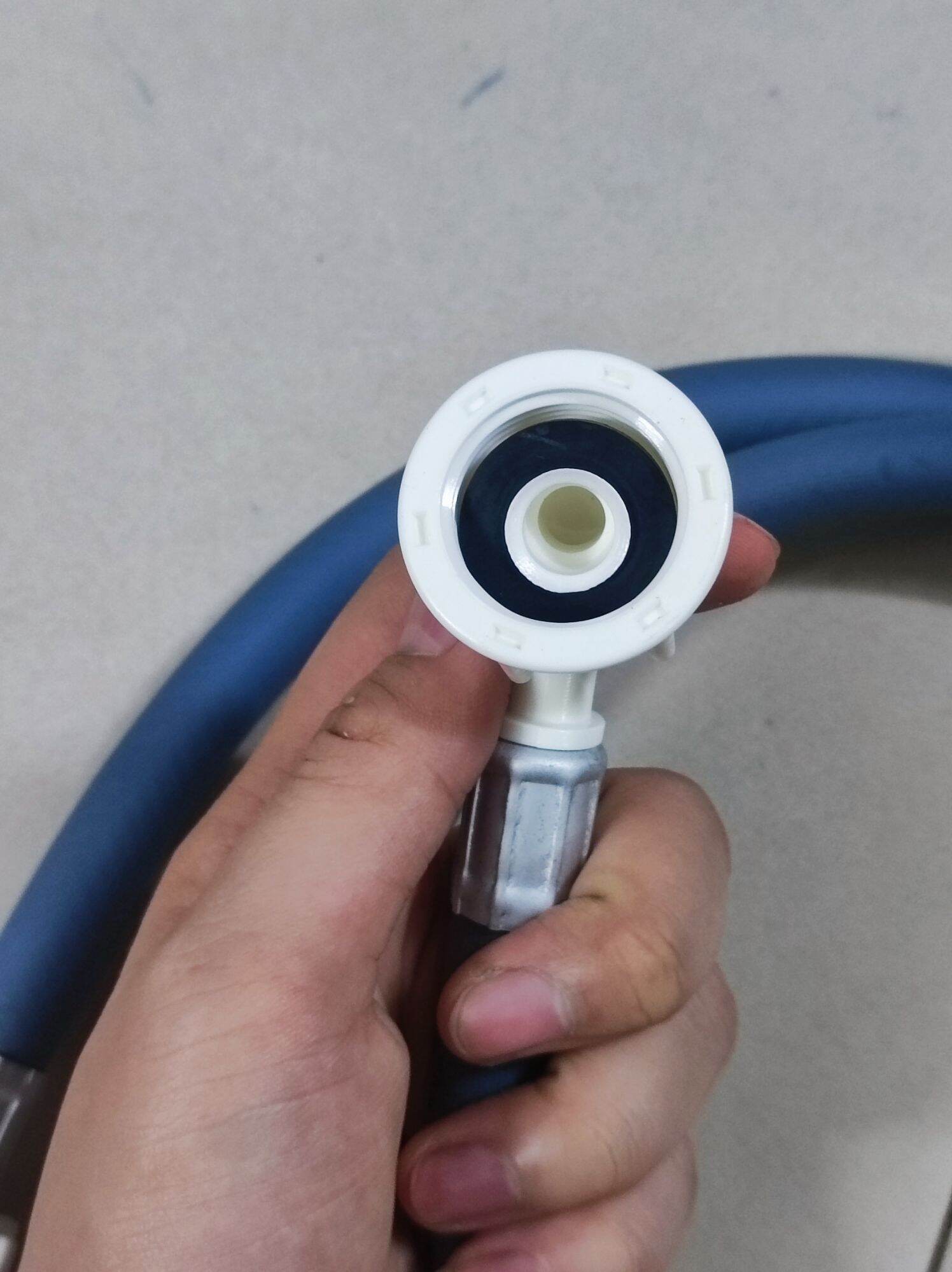 dây cấp nước máy giặt cửa ngang dài 3m (ren 27mm)