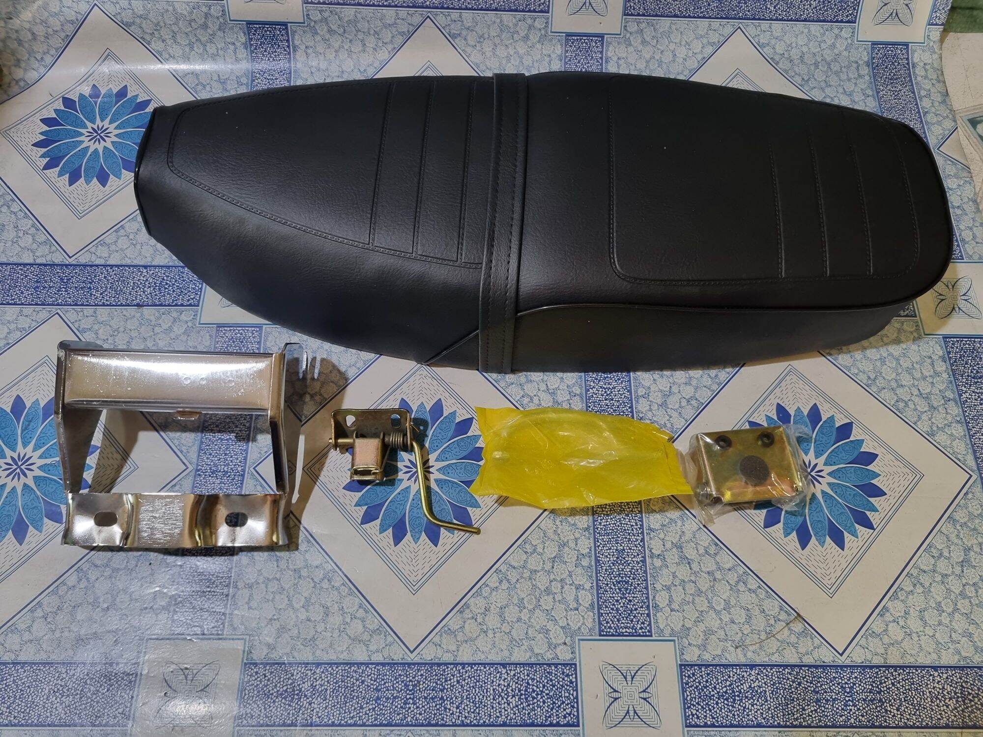 Yên dài DD cho xe cub 82