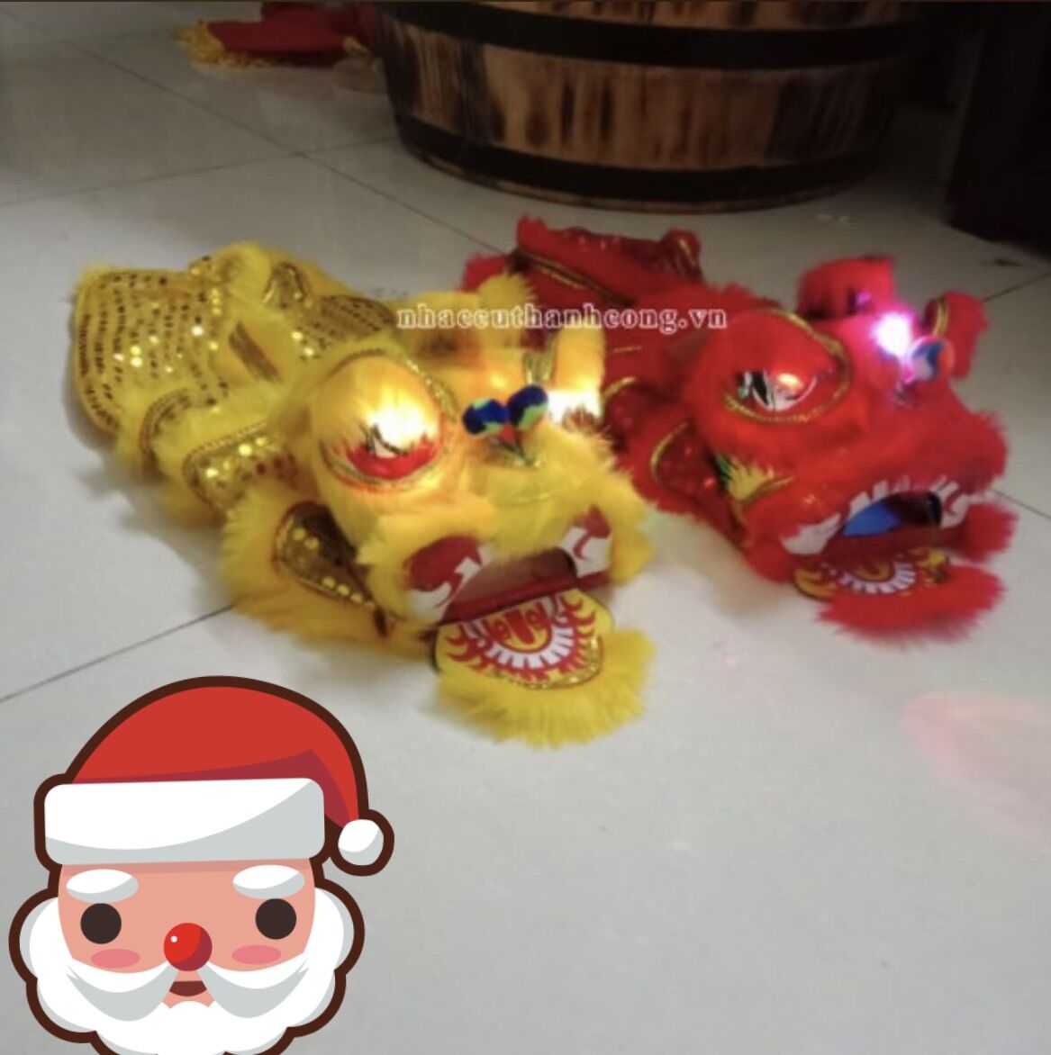 Mua lân mini cầm tay cho bé