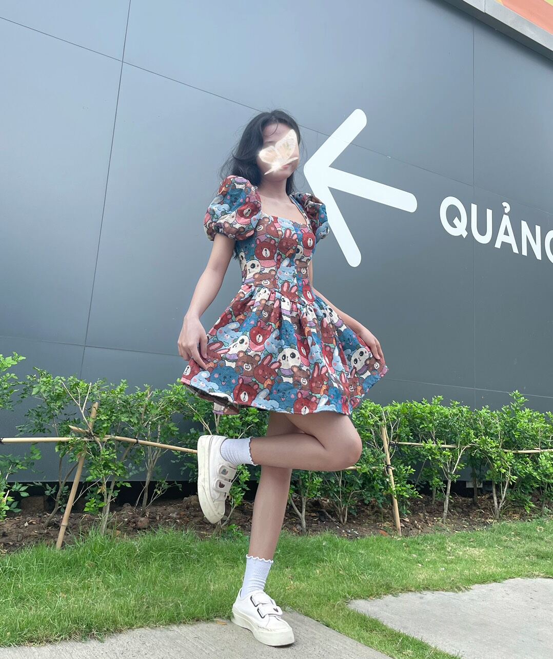 Đầm đi tiệc xòe hoa văn Gấu dễ thương (hàng shop tự chụp)