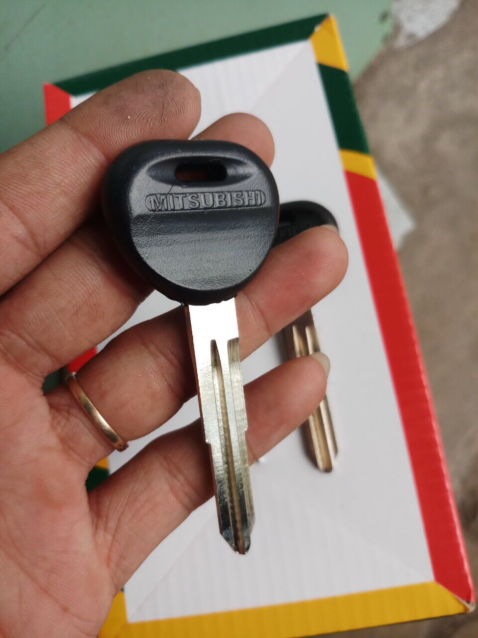 Phôi chìa khoá xe MITSUBISHI rảnh trái ( combo 2 chìa )