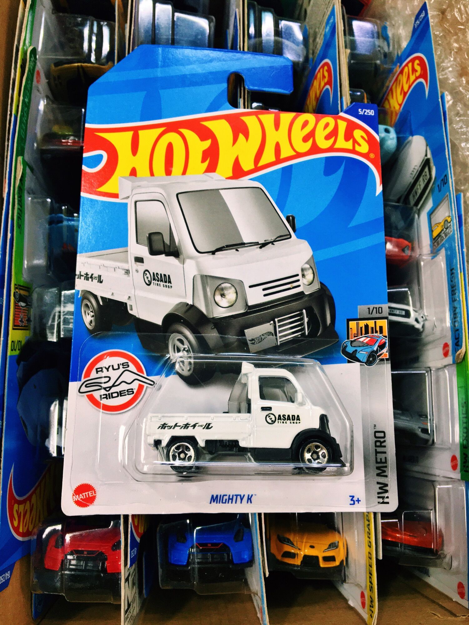 Xe mô hình hot wheels tỉ lệ 1:64 "mighty k"