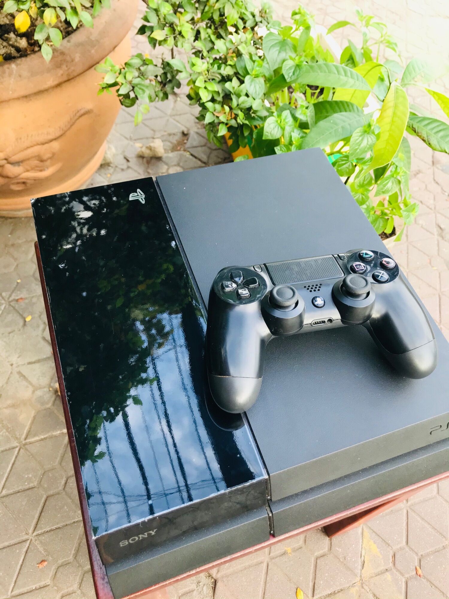Máy ps4 fat đã chơi game down từ internet