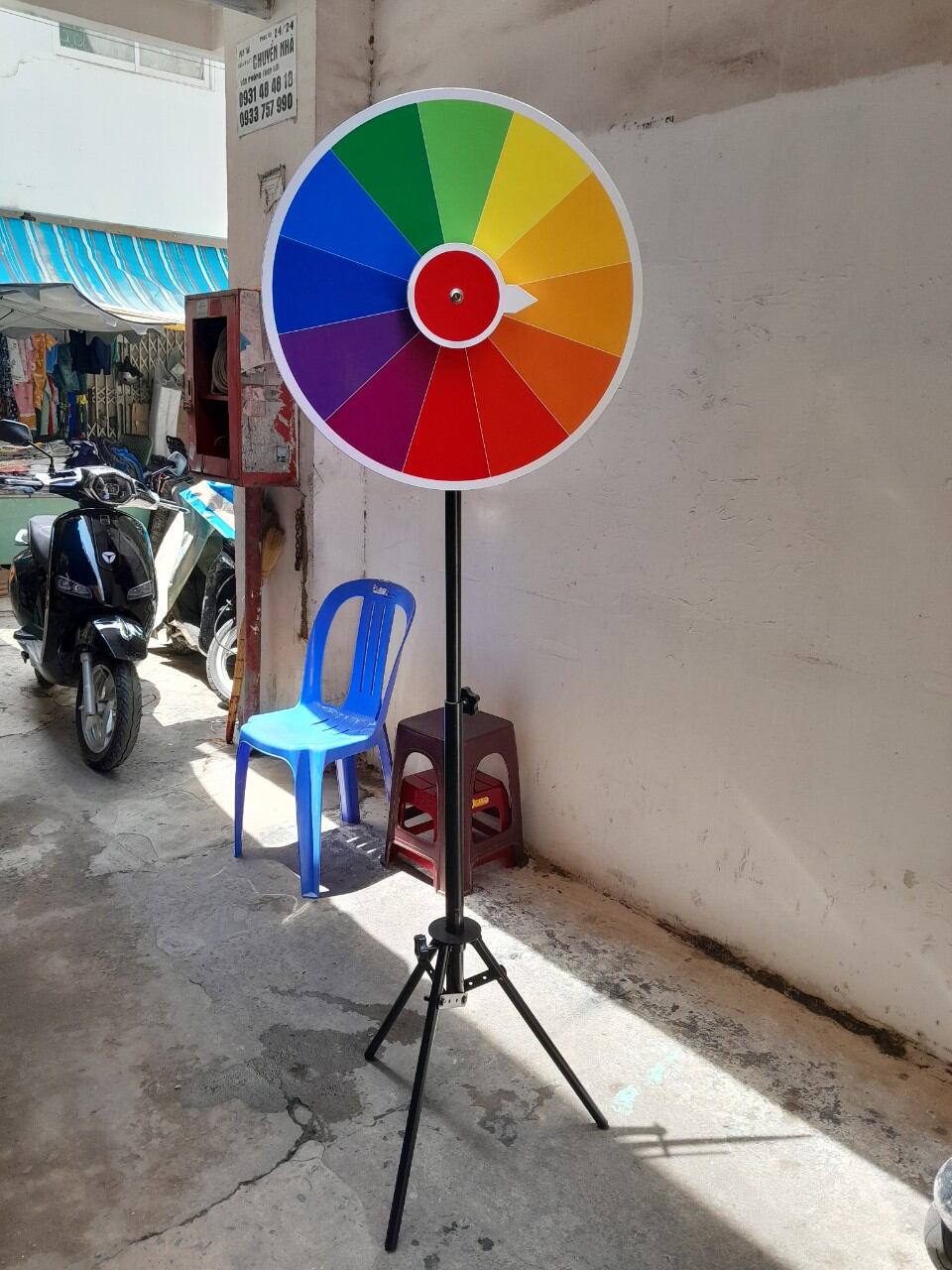 Vòng quay ( may mắn 12 ô màu - 3 chân - kt: 60cm cao 180cm)