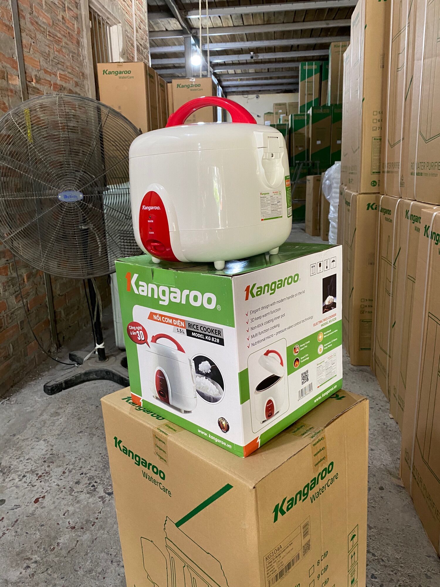 Nồi Cơm Điện Cao Cấp Kangaroo Kg828 1.5L