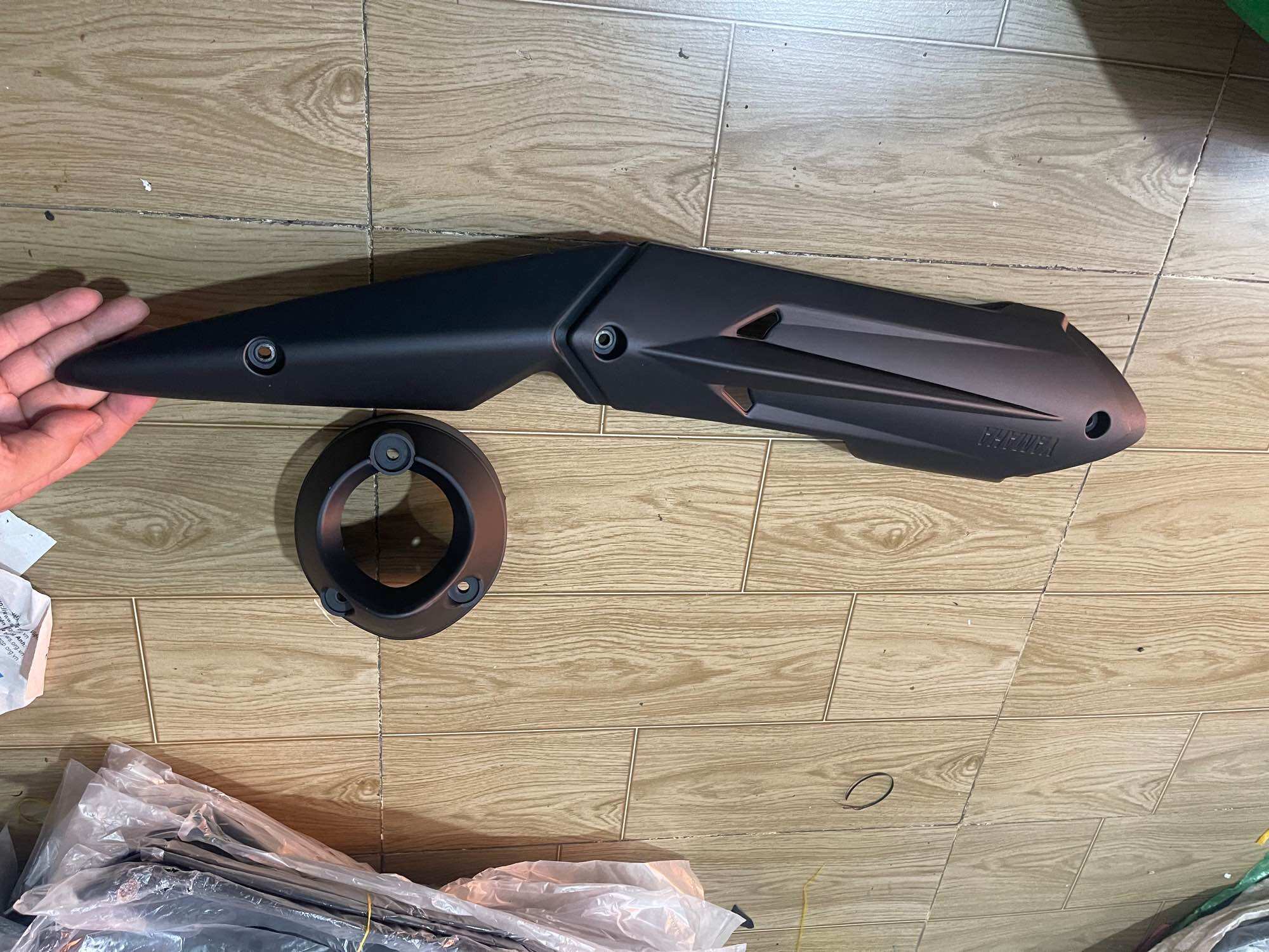 Ốp bô chụp đích bô exciter135 mẫu thái( gắn zin )