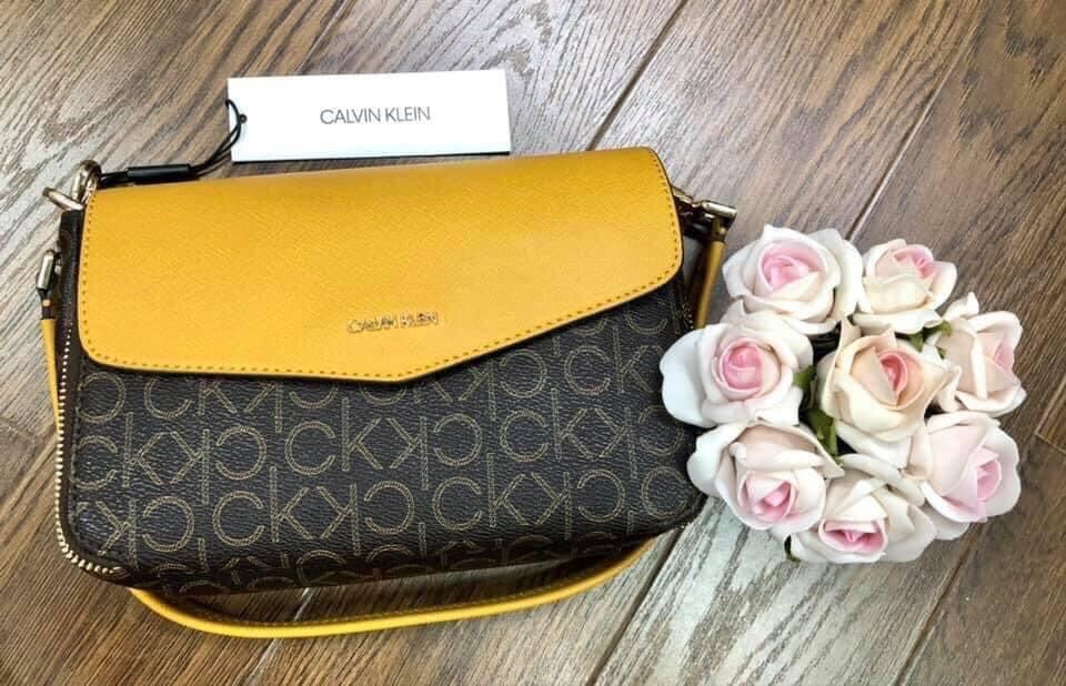 Descubrir 86+ imagem calvin klein ava crossbody Thptletrongtan.edu.vn