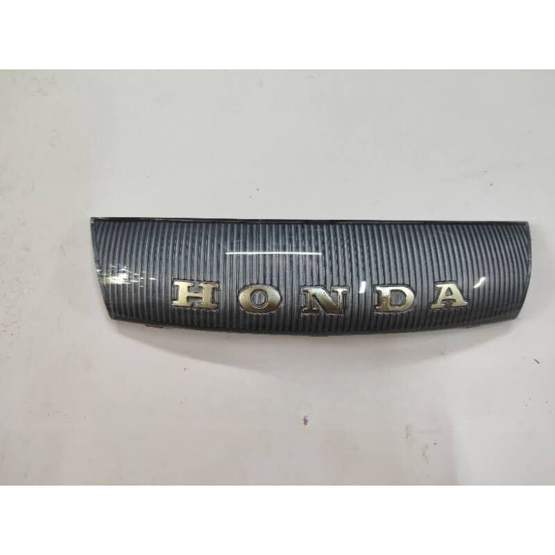 LOGO HONDA ỐP ĐẦU TRƯỚC XE SPACY 125 NHẬT - TRUNG