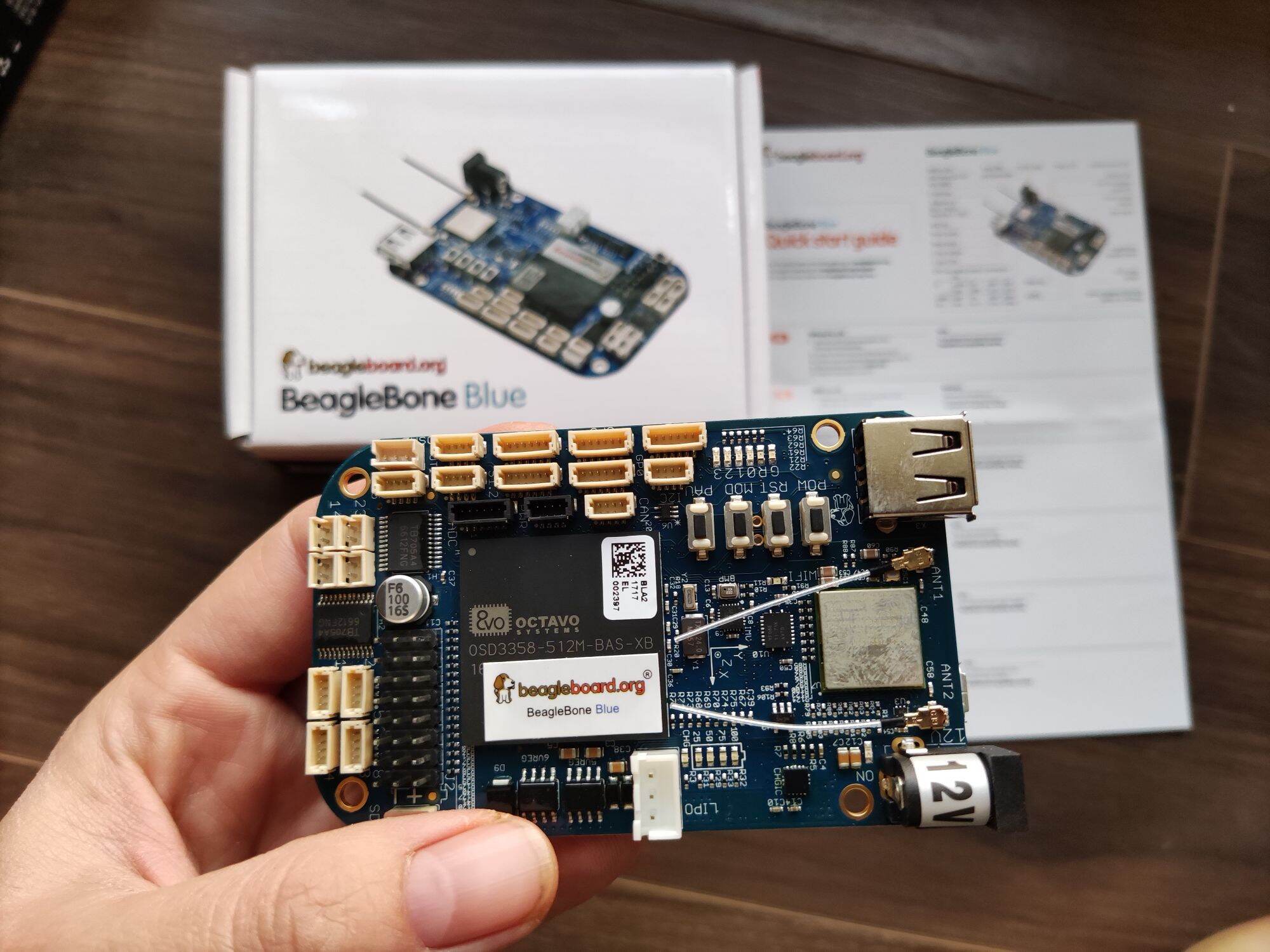 Máy tính nhúng Beaglebone blue