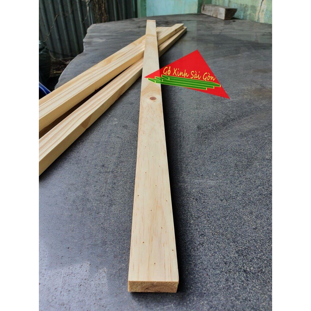 Thanh gỗ thông vuông 2x3cm dài 1m bào láng 4 mặt dùng làm khung sườn, decor,sử dụng nhiều mục đích..