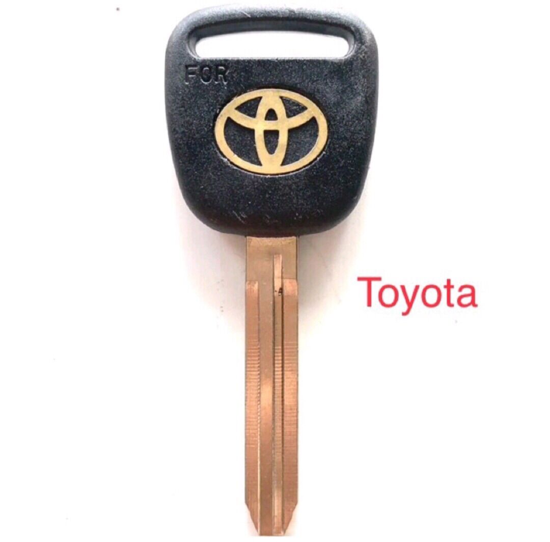 Chìa khoá xe toyota ( combo 2 cái )
