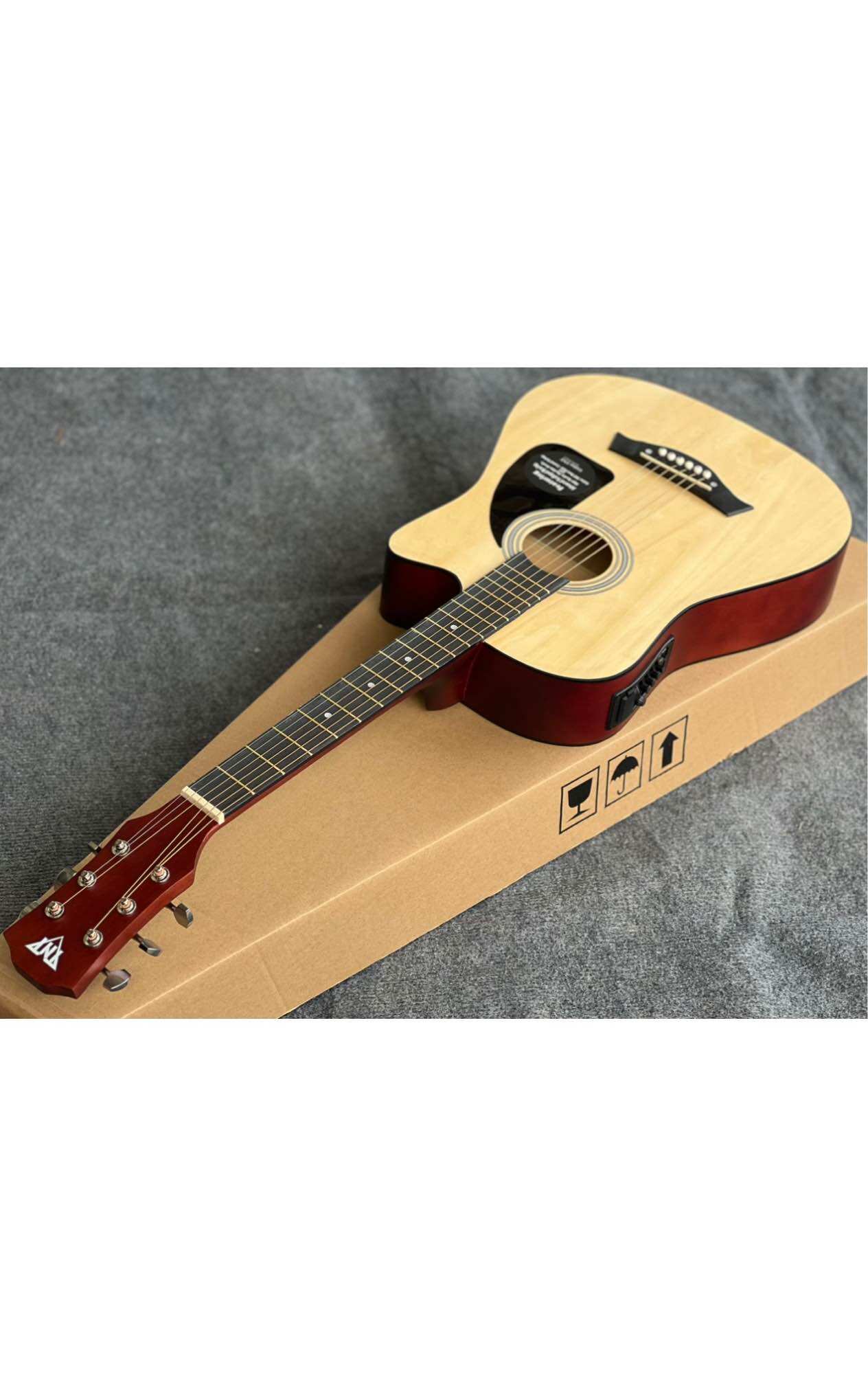 Guitar aucoutisc t50 - CHÍNH HÃNG  - tặng kèm phụ kiện.  3/4 dài 96cm rộng 38