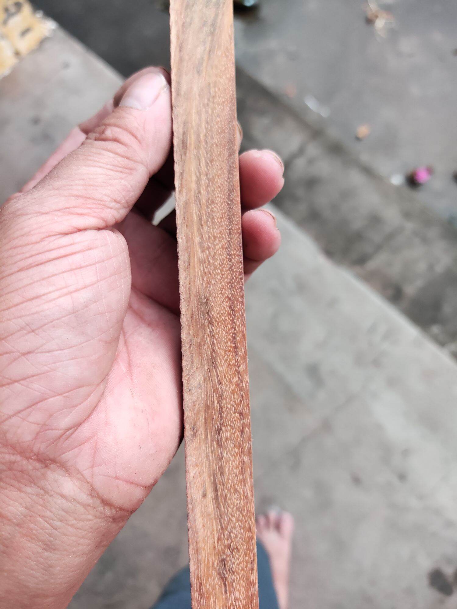 thanh gỗ lim ( gỗ tốt) dài 50cm. 1,4x1,8cm