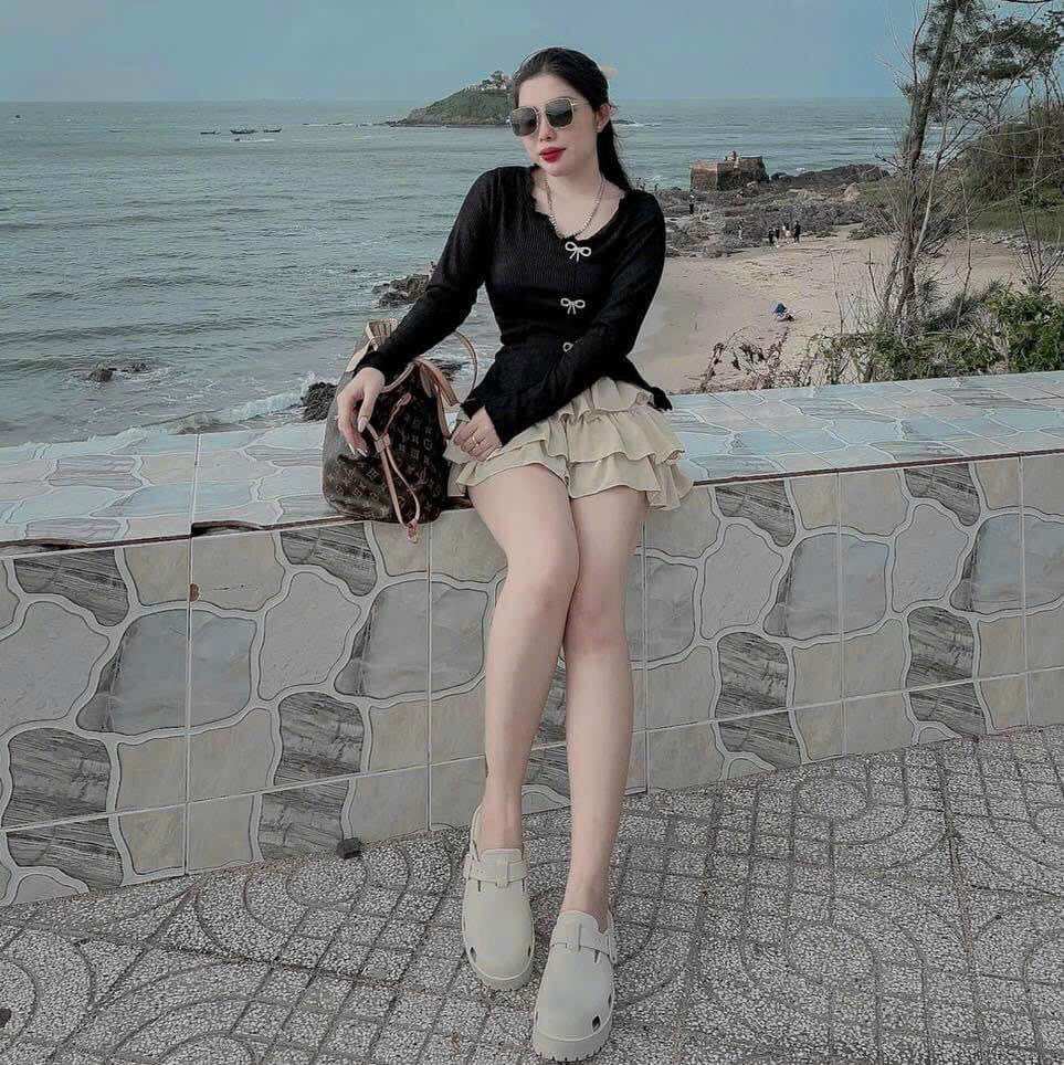 SET ÁO NƠ XẺ TÀ + CHÂN VÁY TẦNG