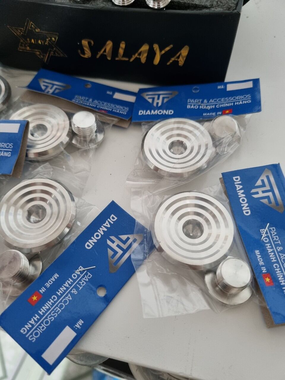 Ốc mâm lửa thái inox 304 honda yamaha sizuki