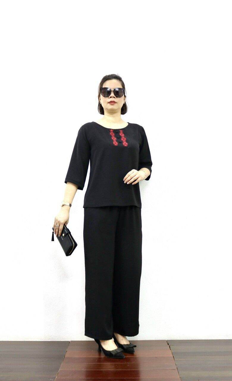 Bộ đồ dành cho phụ nữ trung niên - Bộ lụa gấm trơn tay lỡ