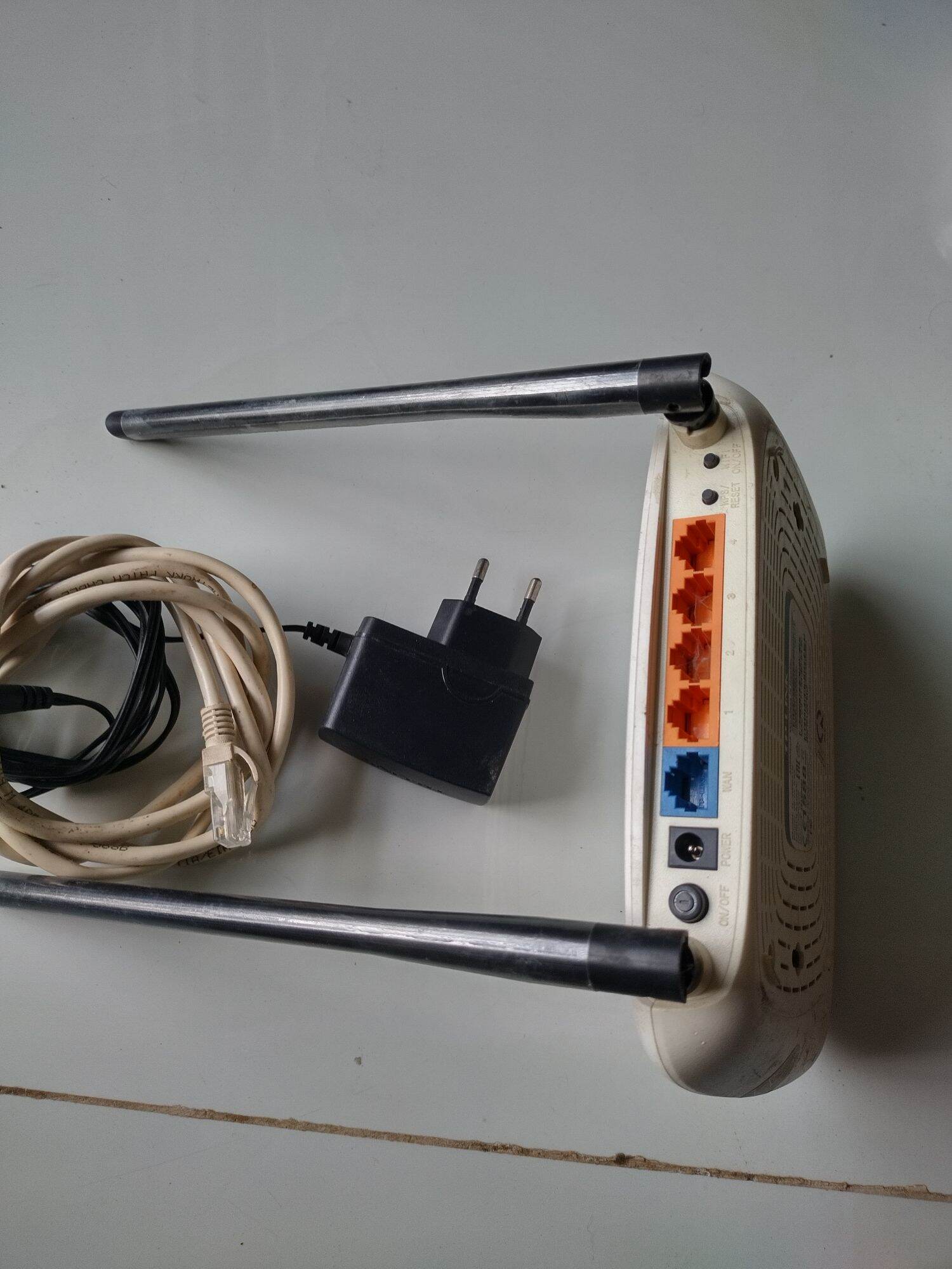cục wifi tp link 2 râu( đã qua sử dụng)