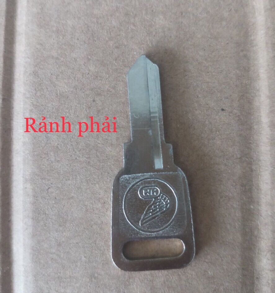 Phôi chìa khoá xe 67