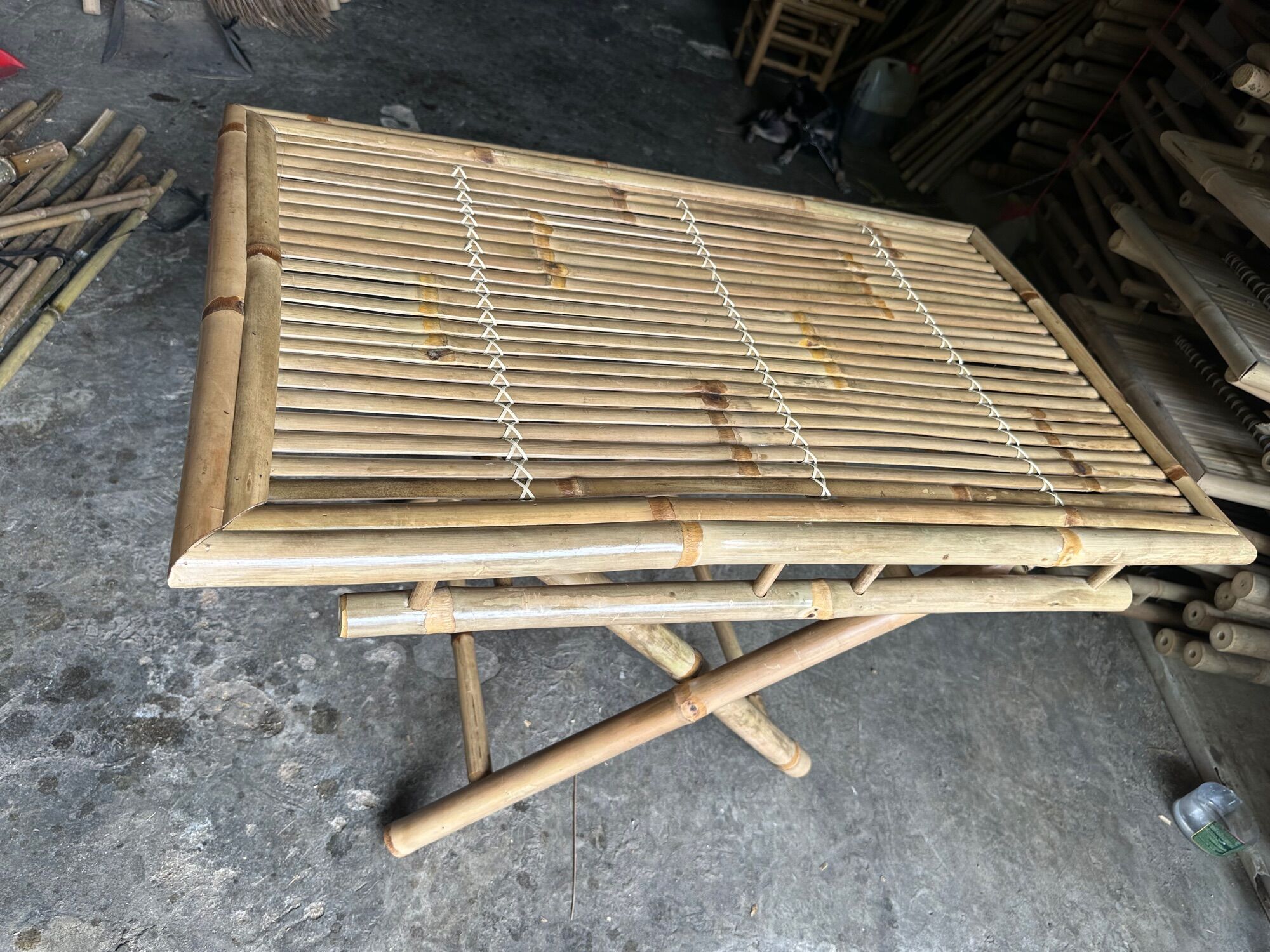 Bàn tre xếp phủ bóng(55*90)