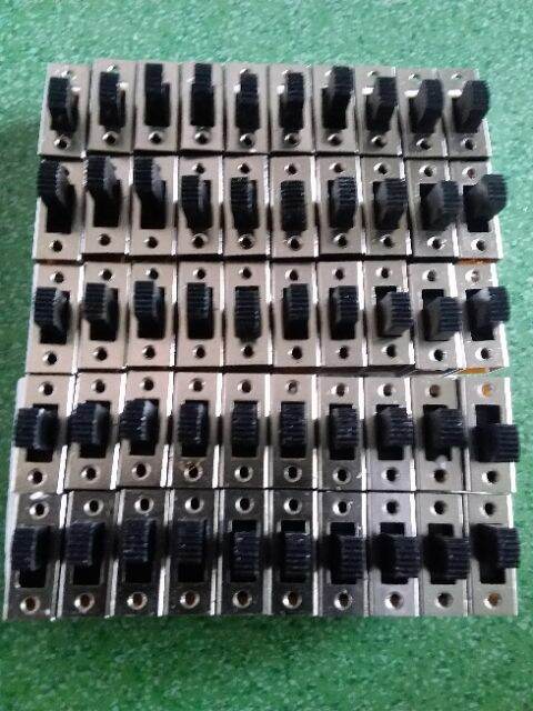 10 CHIẾC CÔNG TẮC GẠT 16 CHÂN
