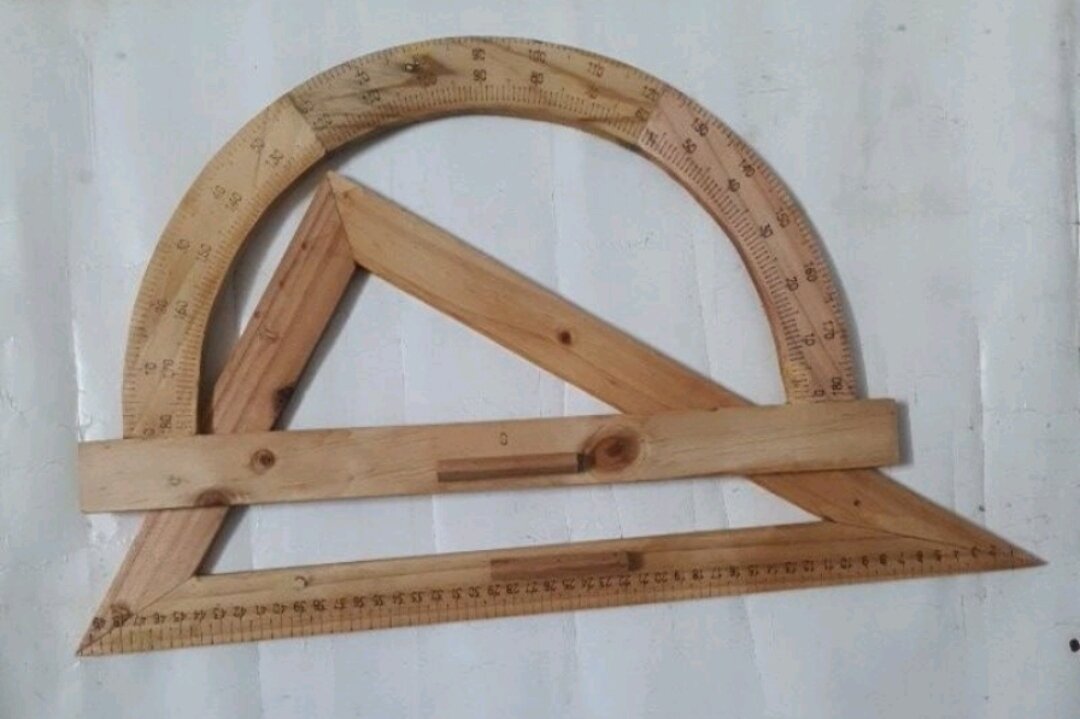 Thước Đo Độ gỗ của giáo viên.