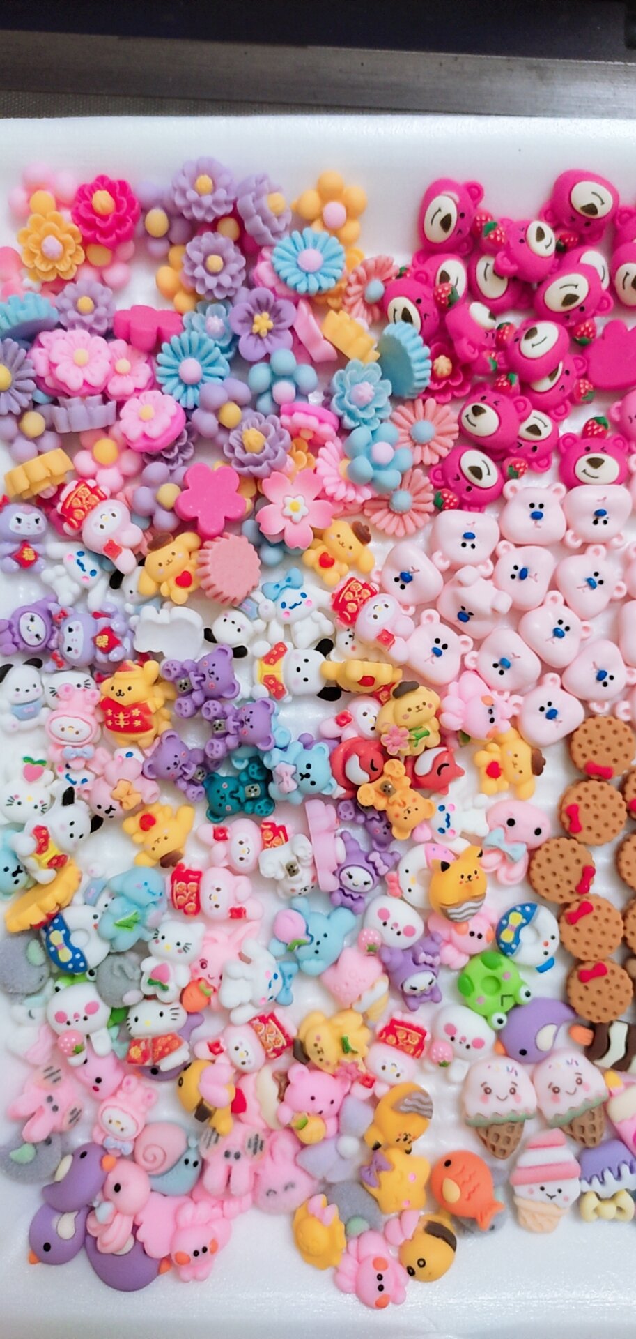 Set 10 charm ngẫu nhiên theo màu